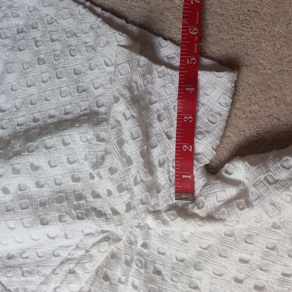 Mid Rise J Crew Shorts - Picture 7 of 8